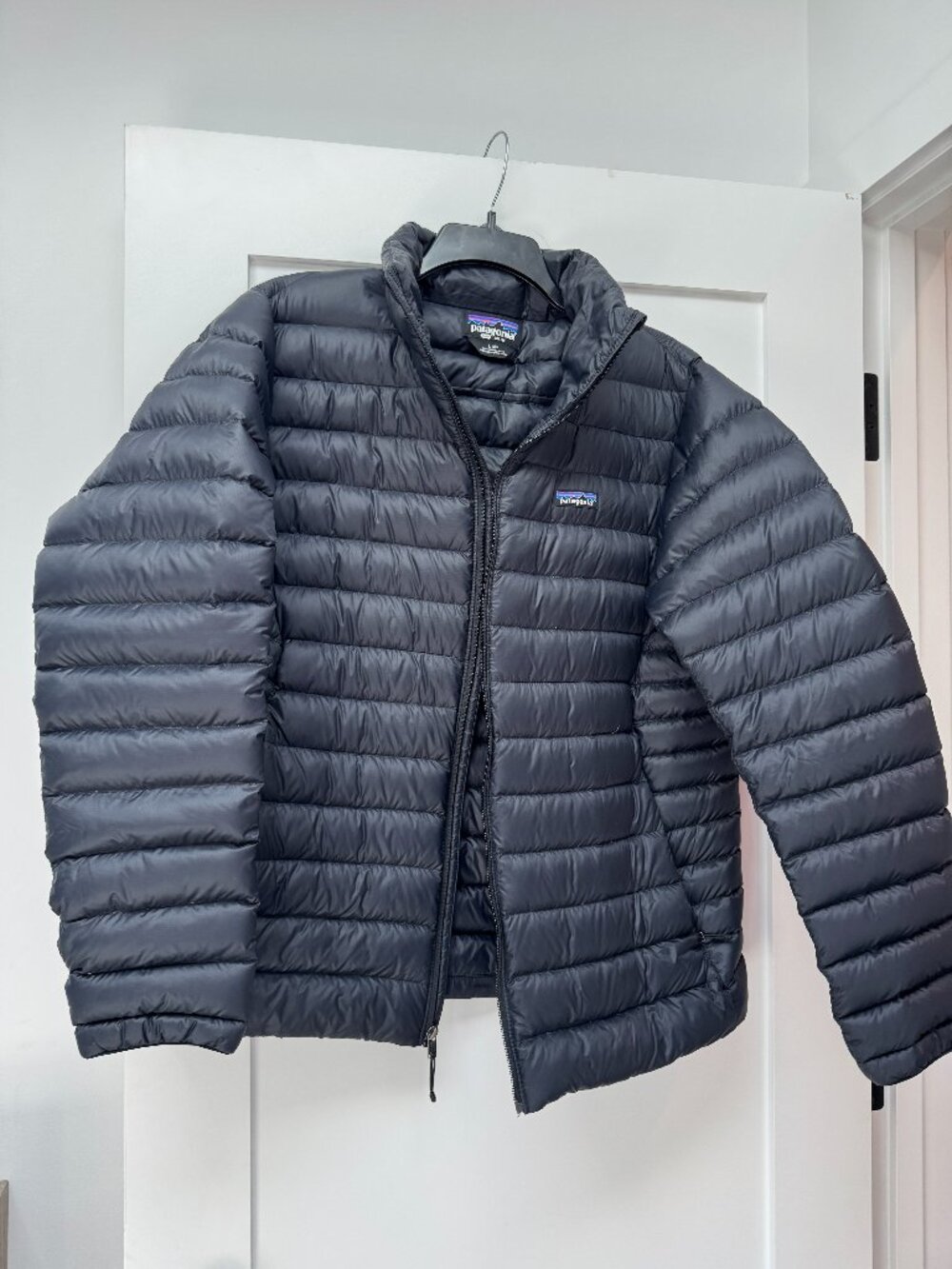Patagonia black puffer down jacket